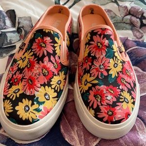 Floral Lamo Shoes